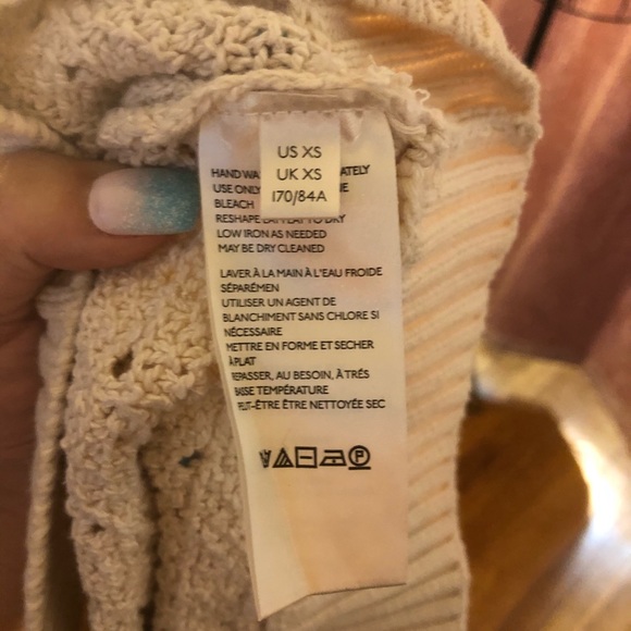 Sweater - Picture 5 of 5